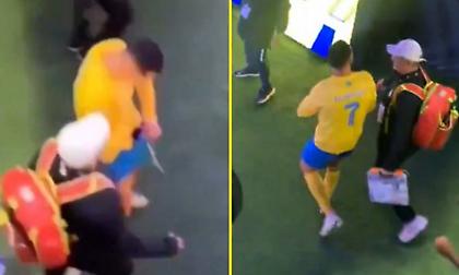 Οπαδός πέταξε κασκόλ της Αλ Χιλάλ στον Κριστιάνο και αυτός το έτριψε στα γεννητικά του όργανα!