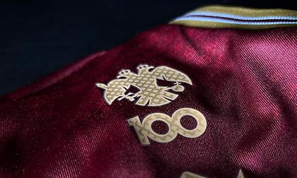 Προανήγγειλε πορφυρή επετειακή φανέλα η AEK Betsson!