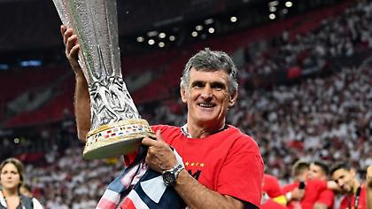 Νικολακόπουλος: «Οι ομοιότητες της αποστολής του Μεντιλίμπαρ στον Ολυμπιακό με τη Σεβίλλη»