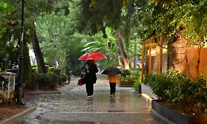 Αλκυονίδες μέρες τέλος: Έτσι θα εξελιχθεί αύριο η κακοκαιρία με θυελλώδεις ανέμους και καταιγίδες- Πόση βροχή θα πέσει