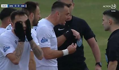 Ηρακλής-Νίκη Βόλου: Αποβλήθηκε με απευθείας κόκκινη ο Πολίτης ένταση στον αγωνιστικό χώρο