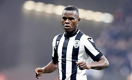 Σαμάτα: «Έχουμε δουλέψει σκληρά για το ματς με την ΑΕΚ - Στοιχηματίζω ότι θα κερδίσει στον τελικό η Νιγηρία του Εκόνγκ»