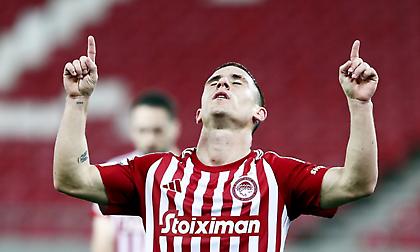 Νικολακόπουλος: «Έξυπνα ο Συλαϊδόπουλος έδειξε στον Μεντιλίμπαρ την 11αδα του Ολυμπιακού ενόψει Φερεντσβάρος»