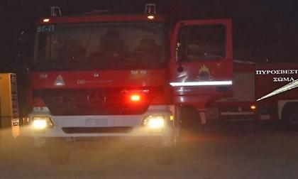 Άγνωστοι έκαψαν τέσσερα αυτοκίνητα στην Πανεπιστημιούπολη