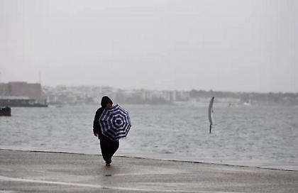 Κακοκαιρία με βροχές και καταιγίδες: Ποιες περιοχές «χτυπά»