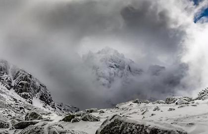 Βουλγαρία: Αγνοείται Έλληνας μετά από χιονοστιβάδα στο Μπόροβετς - Μεγάλη επιχείρηση διάσωσης
