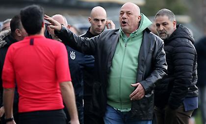 Σε απολογία από τη Stoiximan Super League για την αποβολή του ο Μπέος