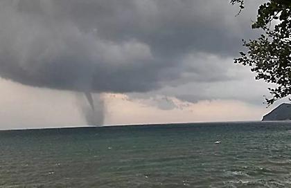 Ζημιές από ανεμοστρόβιλο στη Ρόδο