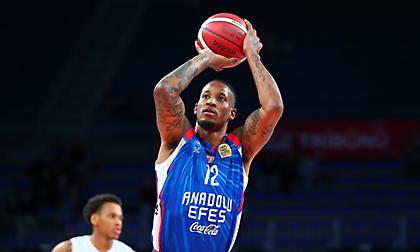 Κλάιμπερν και Λάρκιν οδήγησαν την Εφές στα ημιτελικά του Κυπέλλου Τουρκίας