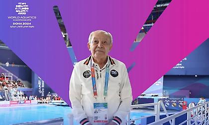 100χρονος καταδύτης κάνει βουτιά στο παγκόσμιο πρωτάθλημα υγρού στίβου της Ντόχα και καταχειροκροτείται - Βίντεο