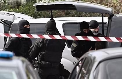 Γλυφάδα: Την «διαδρομή» των όπλων που είχε στο σακίδιό του ο 76χρονος «Αρης» ψάχνει η ΕΛΑΣ