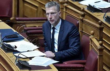 Βουλή - Ομόφυλα ζευγάρια: Απορρίφθηκαν οι ενστάσεις αντισυνταγματικότητας για το νομοσχέδιο