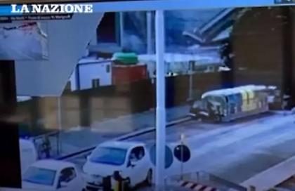 Δύο νεκροί και τρεις τραυματίες από κατάρρευση δοκού σε οικοδομή στη Φλωρεντία - Αγνοούνται εργαζόμενοι