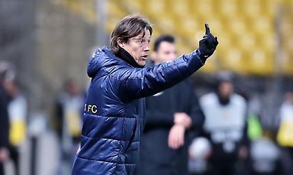 Παίρνει τις αποφάσεις του ο Αλμέιδα