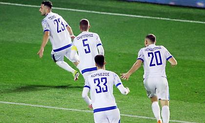 Ισοφαρίζει τον Παναθηναϊκό και παγώνει τη Λεωφόρο με τον Τσιλούλη η Λαμία των 10 παικτών!