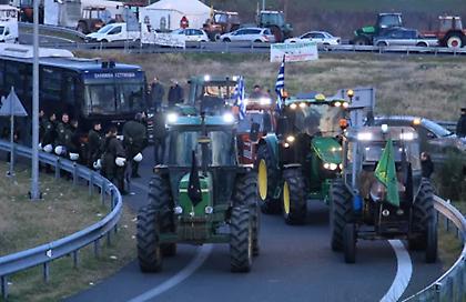 Αγροτικό συλλαλητήριο την Τρίτη: Τριψήφιος ο αριθμός αγροτών που θέλουν να έρθουν με τρακτέρ στην Αθήνα