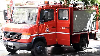 Φωτιά σε υπαίθριο χώρο επιχείρησης στον Ασπρόπυργο