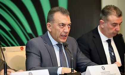 Βρούτσης: «Εύχομαι να δούμε Ολυμπιακό και ΠΑΟΚ στον τελικό του Conference League στην OPAP Arena»