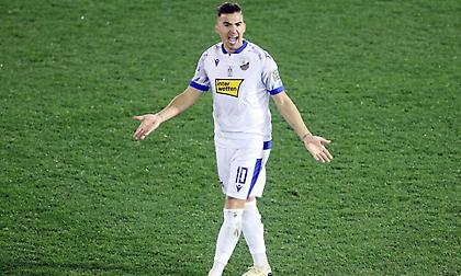 Η Λαμία αποφάσισε να εκτίσει στο ματς με την ΑΕΚ ο Καρλίτος!