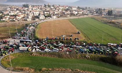 Πλησιάζουν στην Αθήνα τα τρακτέρ από το Κάστρο Βοιωτίας - Σε ετοιμότητα η ΕΛ.ΑΣ για το κλείσιμο των δρόμων