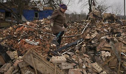 Ουκρανία: Πέντε άμαχοι νεκροί σε ρωσικό πλήγμα σε περιοχή στα σύνορα με τη Ρωσία