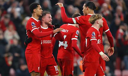 Ανατροπή με... μισή ομάδα και στο +4 ξανά η Λίβερπουλ!