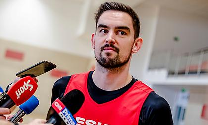 Σατοράνσκι: «Φαβορί του ομίλου η Ελλάδα, ανυπομονώ να παίξω στο ΣΕΦ»