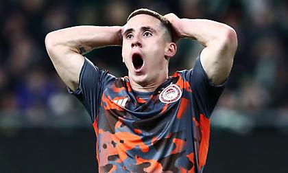 Απίθανες χαμένες ευκαιρίες των Φορτούνη και Ποντένσε μέσα σε 75 δευτερόλεπτα για τον Ολυμπιακό!