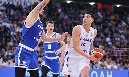 Μήτογλου: «Η Εθνική πρέπει να είναι μια σκληρή ομάδα, να μην τα παρατάει ποτέ»