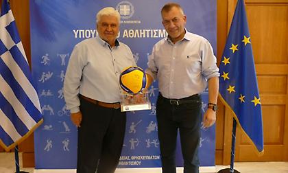 Συνάντηση ΕΟΠΕ με Βρούτση