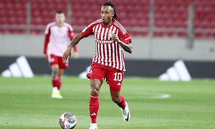 Νικολακόπουλος: «Επιστρέφει και ο Ζέλσον Μαρτίνς στον Ολυμπιακό»