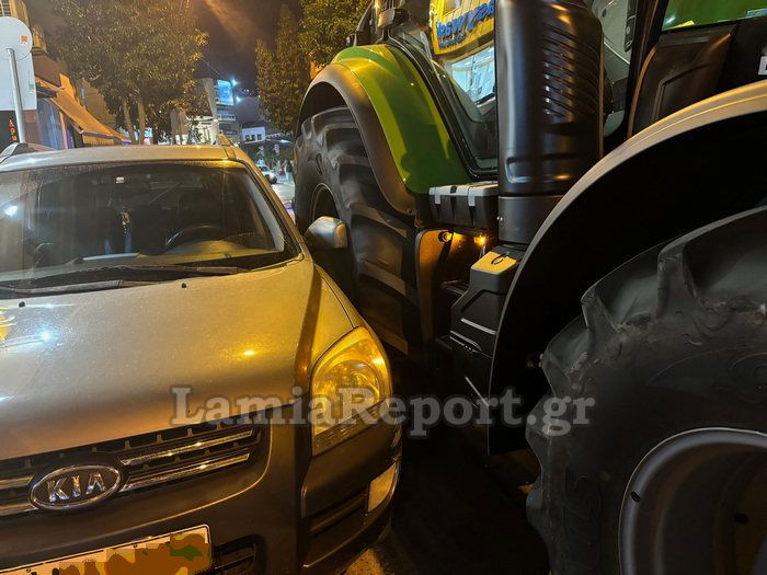 Λαμία: Τρελή πορεία για τρακτέρ στο κέντρο της πόλης