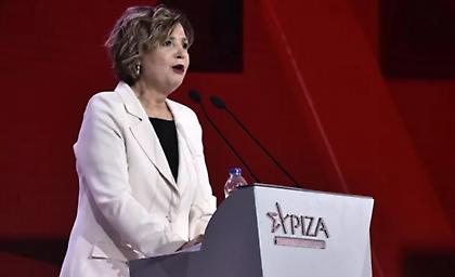 Όλγα Γεροβασίλη: «Είμαι παρούσα για να σταματήσει η κατηφόρα»