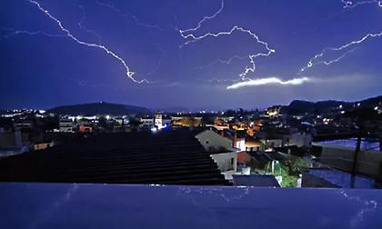 Έκτακτο Δελτίο Επιδείνωσης Καιρού - με ισχυρές βροχές και καταιγίδες - από την Κυριακή το βράδυ