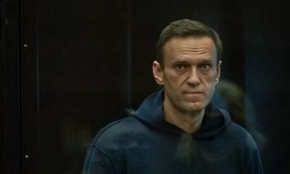 Παραδόθηκε η σορός του Αλεξέι Ναβάλνι στη μητέρα του, λέει η εκπρόσωπός του