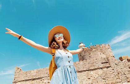 Ρεκόρ αφίξεων ξένων επισκεπτών στην Ελλάδα το 2024 - Ποιες χώρες πρωταγωνιστούν