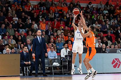 Εθνική με τον χαρακτήρα και τον… mini me του Σπανούλη