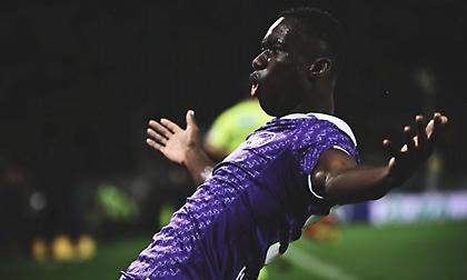 Έφερε τούμπα το ματς και... καβάλησε τη Λάτσιο η Φιορεντίνα!