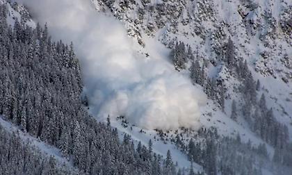 Πανικός σε χιονοδρομικό κέντρο στο Κιργιστάν - Χιονοστιβάδα σκότωσε τέσσερις τουρίστες