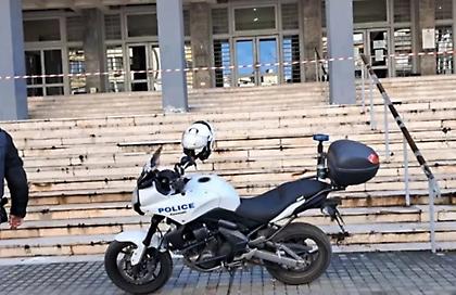 Νέος ύποπτος φάκελος αναστάτωσε ξανά τα δικαστήρια Θεσσαλονίκης - Τελικά περιείχε θρησκευτικό βιβλίο