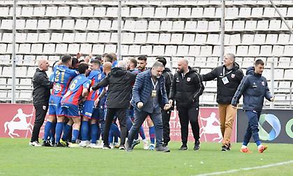 Το εντυπωσιακό γκολ του Λάρσον και η ψυχωμένη ανατροπή: Οι καλύτερες στιγμές από τη νίκη του Βόλου επί του ΟΦΗ!