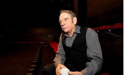 Πέθανε ο σπουδαίος ηθοποιός Ηλίας Λογοθέτης - Το συγκινητικό «αντίο» του γιου του