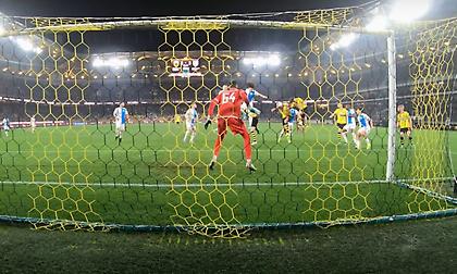 Η συγκίνηση με Σταματιάδη, ο… άφωνος Ρότα και το διευκρινιστικό πλάνο στο γκολ του Πόνσε: Η παρακάμερα από το ΑΕΚ-ΠΑΣ