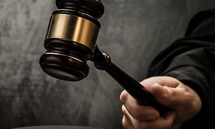 Δίκη για την επίθεση με βιτριόλι στο Ηράκλειο: Ομόφωνα ένοχη για απόπειρα ανθρωποκτονίας η 39χρονη