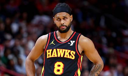 Αφήνουν ελεύθερο τον Πάτι Μιλς οι Χοκς για να αδειάσουν μια θέση στο ρόστερ