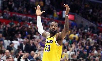 Μέγας Λεμπρόν, απέχει 9π. από τους 40.000 σε νίκη-θρίλερ των Λέικερς