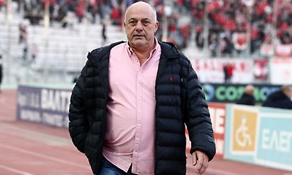 Επιστολή Μπέου στην ΕΠΟ: Ζητά την αποχή έξι διαιτητών από τα πλέι-άουτ