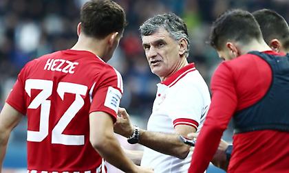 Νικολακόπουλος: «Με έναν... σμπάρο δύο τρυγόνια για τον Μεντιλίμπαρ στον Ολυμπιακό»