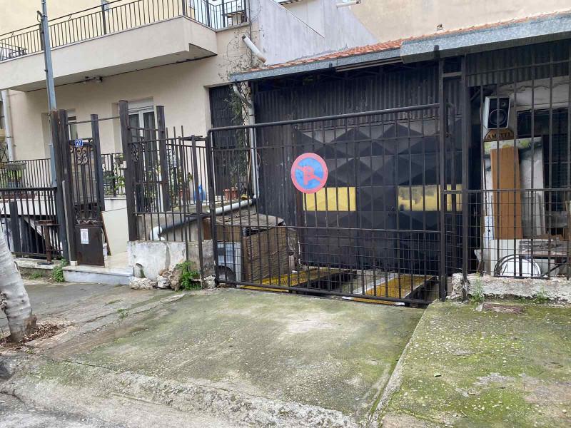 Νίκαια: Από το μπαλκόνι είδε η σύζυγος του θύματος τη δολοφονία του 39χρονου