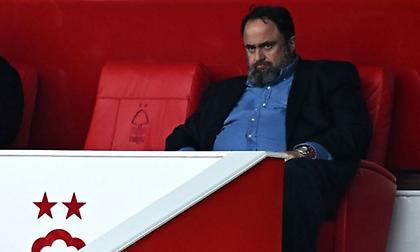 BBC: «Ο Μαρινάκης κυνήγησε τον διαιτητή Τίρνεϊ - Χρειάστηκε να απομακρυνθεί από την ασφάλεια»